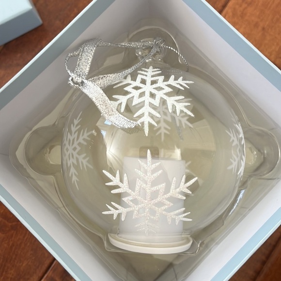 Battery-Operated Lighted LED Candle In Votive Ornament - Picture 2 of 5